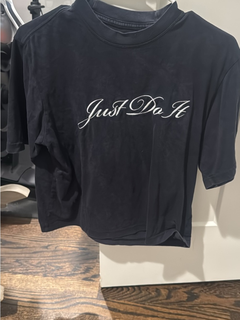 Cropped 'Just Do It' Graphic Tee